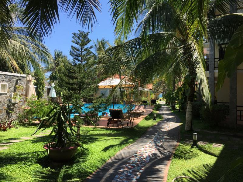 Hotel Ngoc Bich Bungalow Phan Thiet Exterior foto